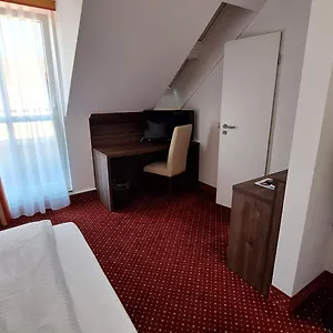 3* Szálloda Invite